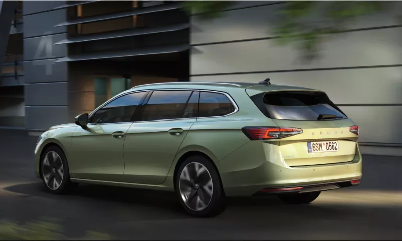 The Skoda Superb Gets a Refresh: More Space and Tech for 2024